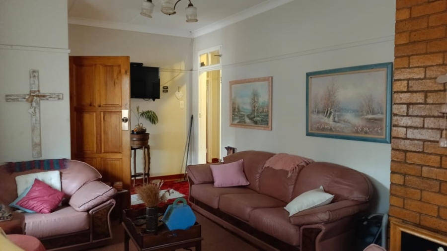 3 Bedroom Property for Sale in Ellaton North West